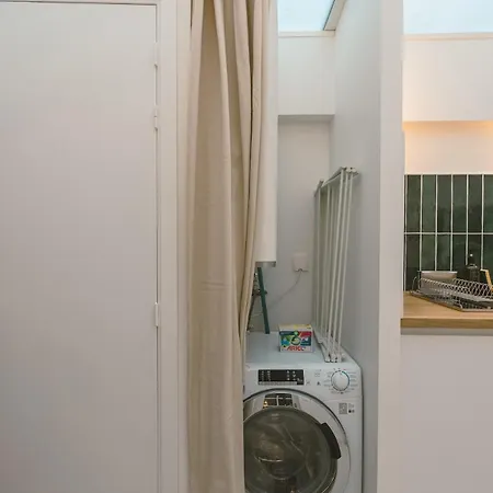 Mini Loft Buttes Chaumont 公寓 *