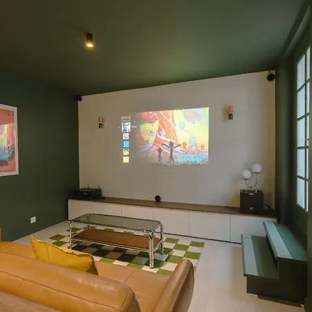 Mini Loft Buttes Chaumont * パリ