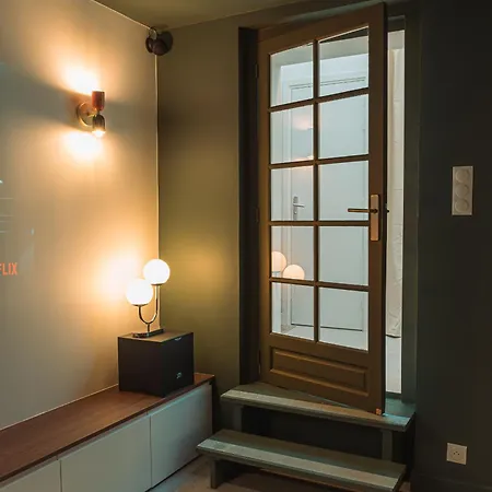 Mini Loft Buttes Chaumont * Paris