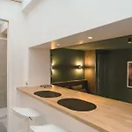 Mini Loft Buttes Chaumont 아파트 *