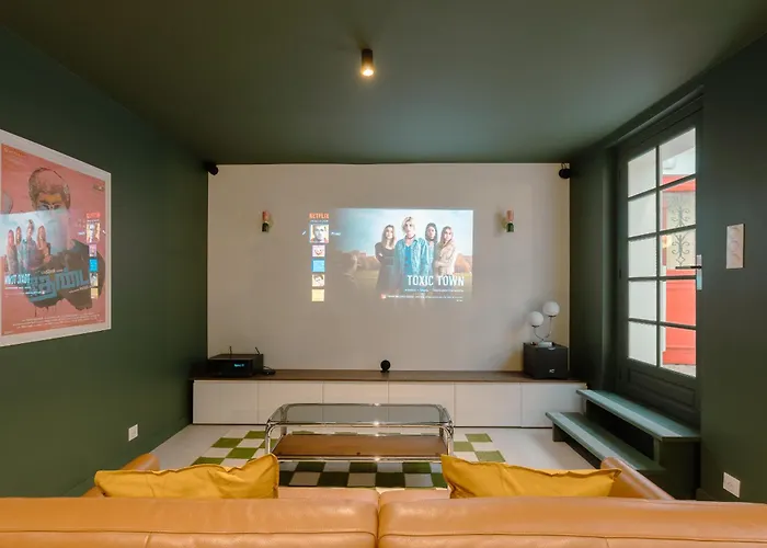 Mini Loft Buttes Chaumont Apartment
